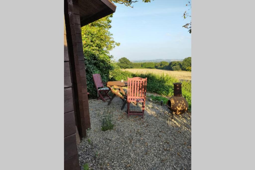Self Catering Garden Lodge 러들로 외부 사진